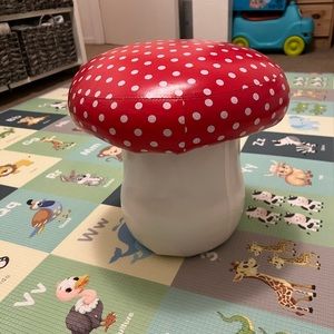 Mushroom stool